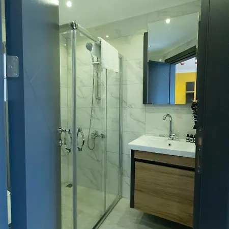 Roy Hotel 4*