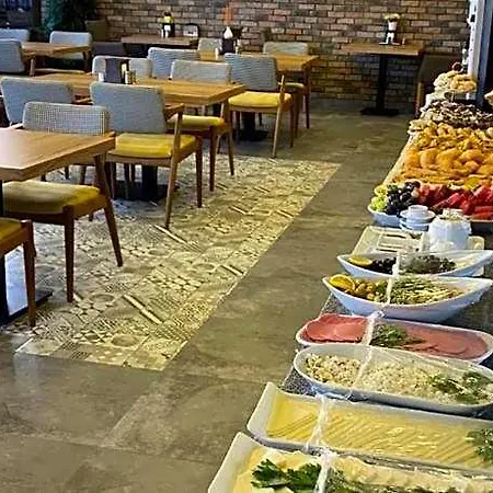 Roy Hotel Akçay